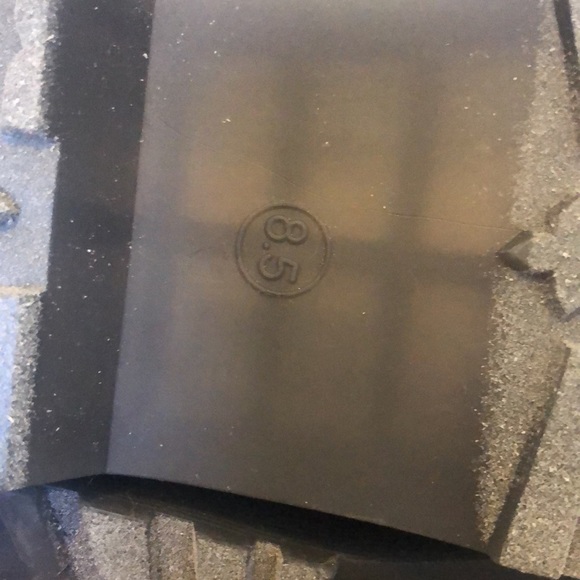 Wild pair plaid boots - Picture 7 of 7